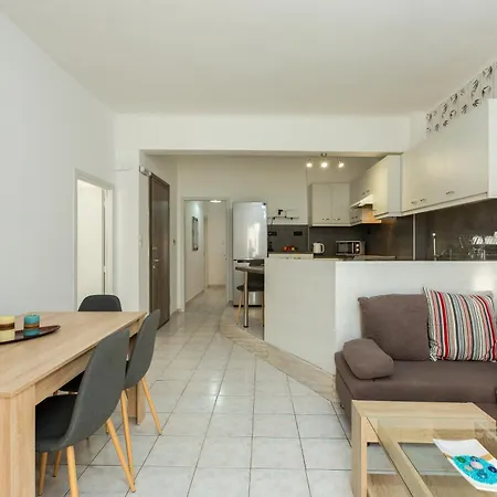 Mary's Near The Beach! Agios Andonios (Rethymno)